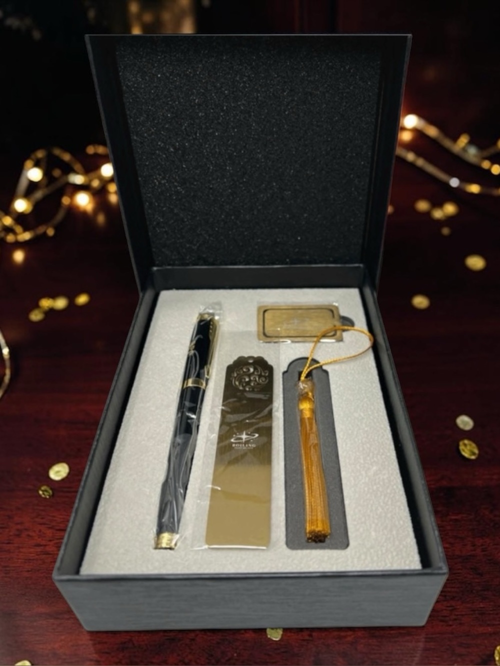 Luxury Black and Gold Pen Gift Set with Gold Bookmark and Tassel. New in Box